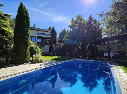 Prodej domu/vily, 322 m² obrázek