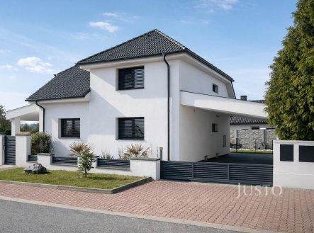 Prodej domu/vily, 213 m²