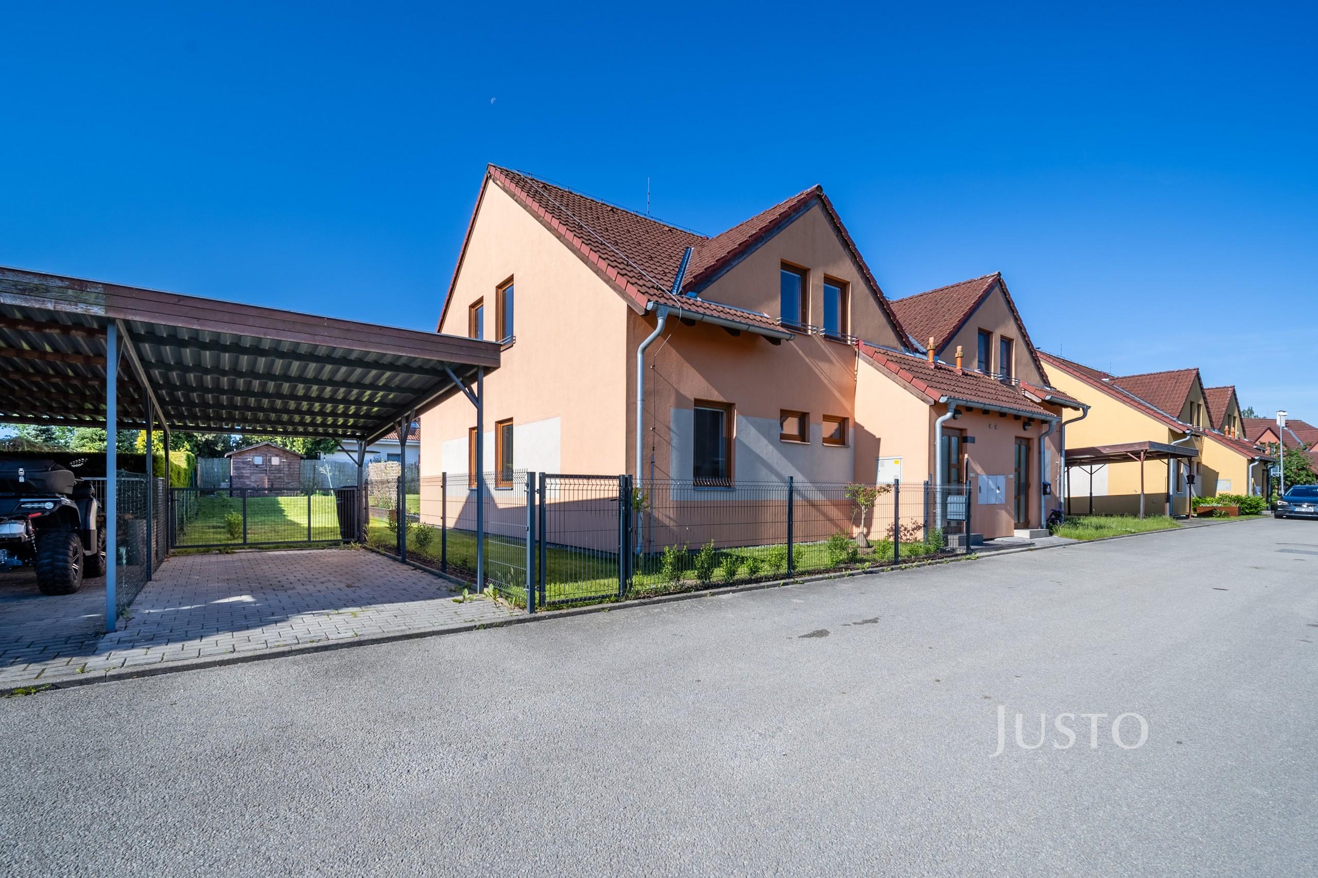 Prodej rodinného domu 141 m² s pozemkem 385 m² + terasa 7 m² + balkón 4 m²