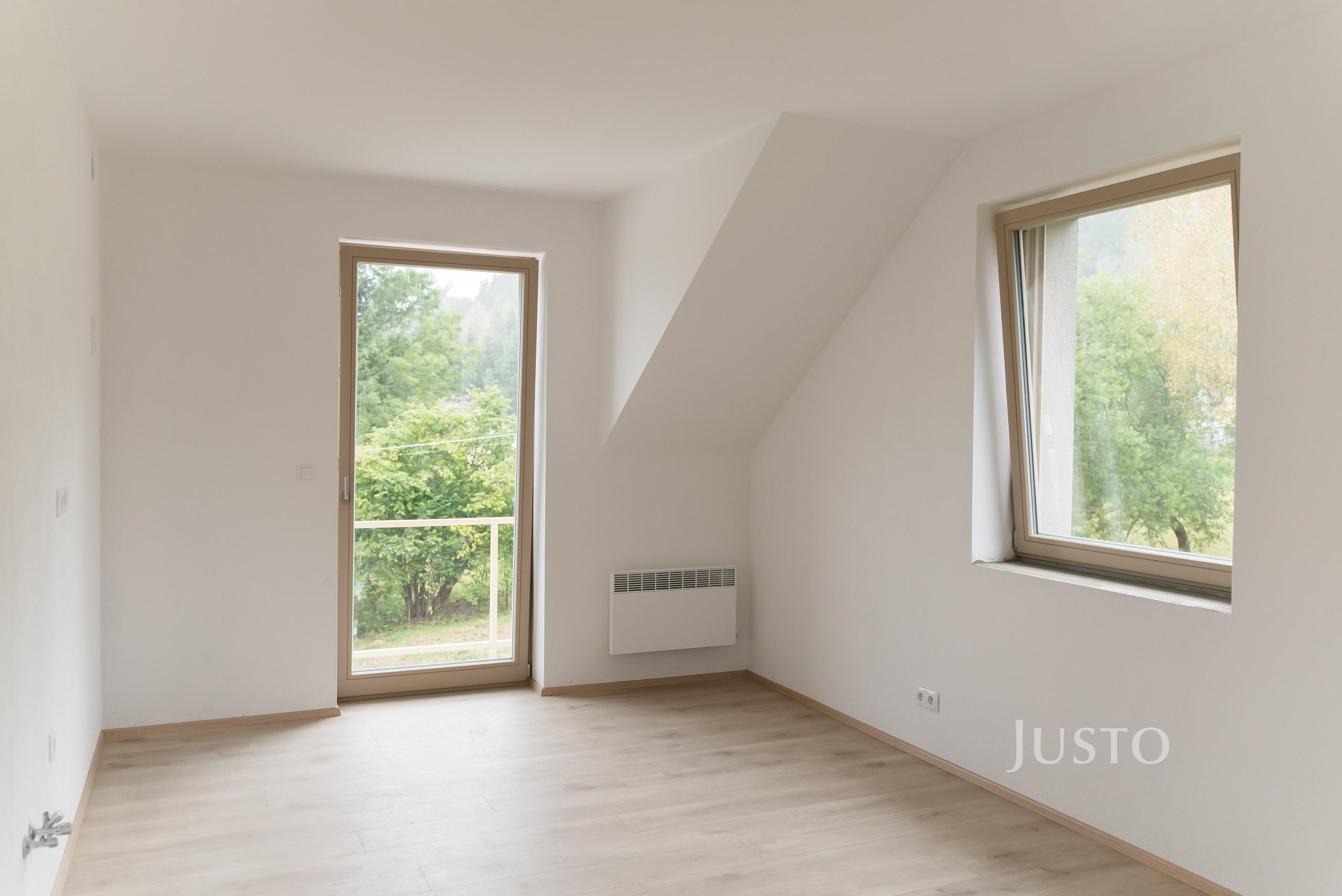 Prodej 2+kk 40 m² + balkón 4 m² + parkování