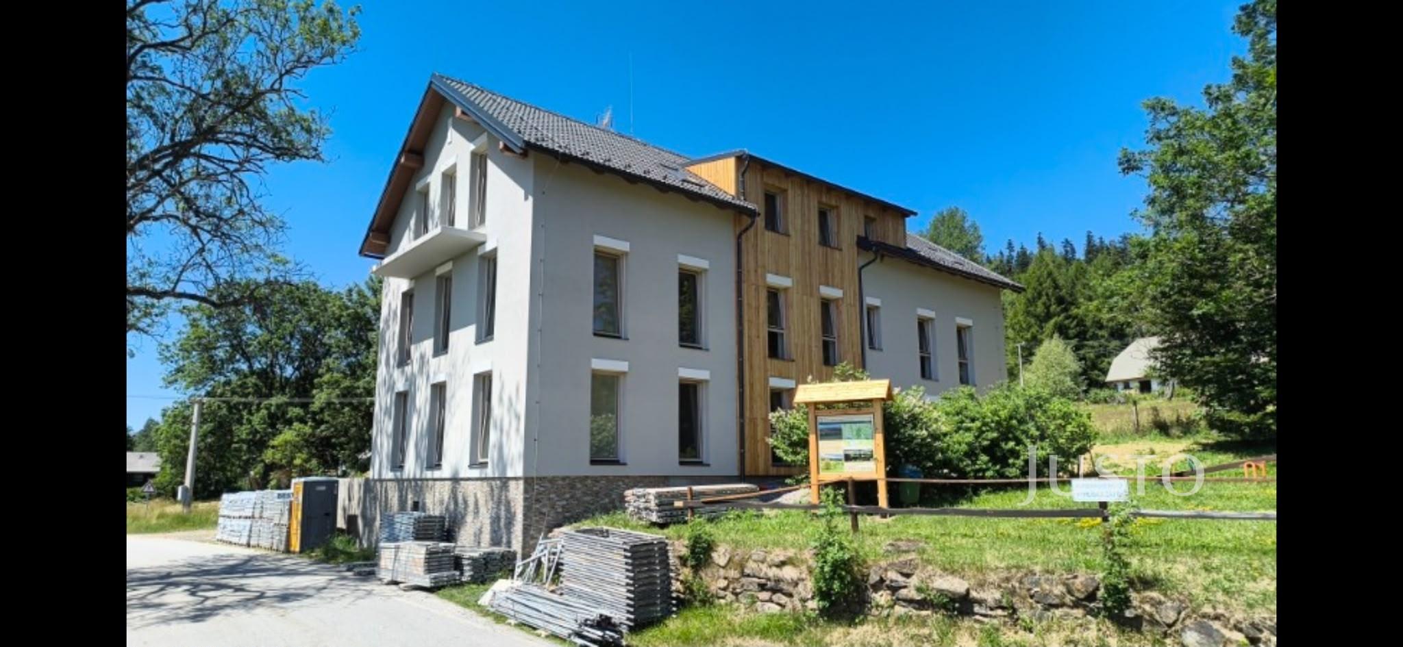 Prodej 2+kk 47 m² + terasa 10 m² + parkování