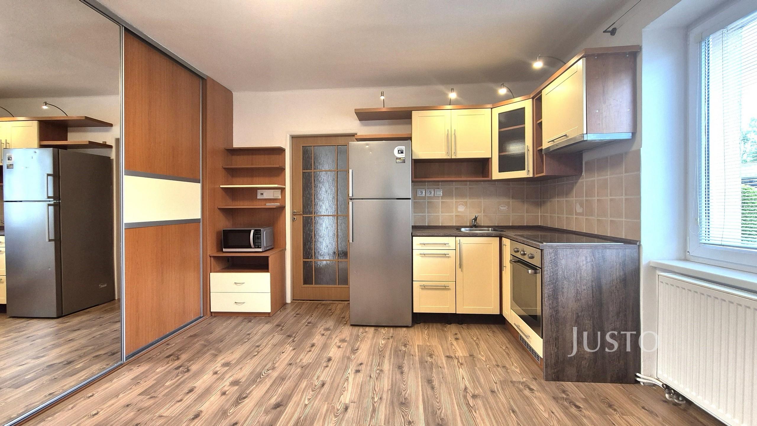 Pronájem 2+kk 32 m²