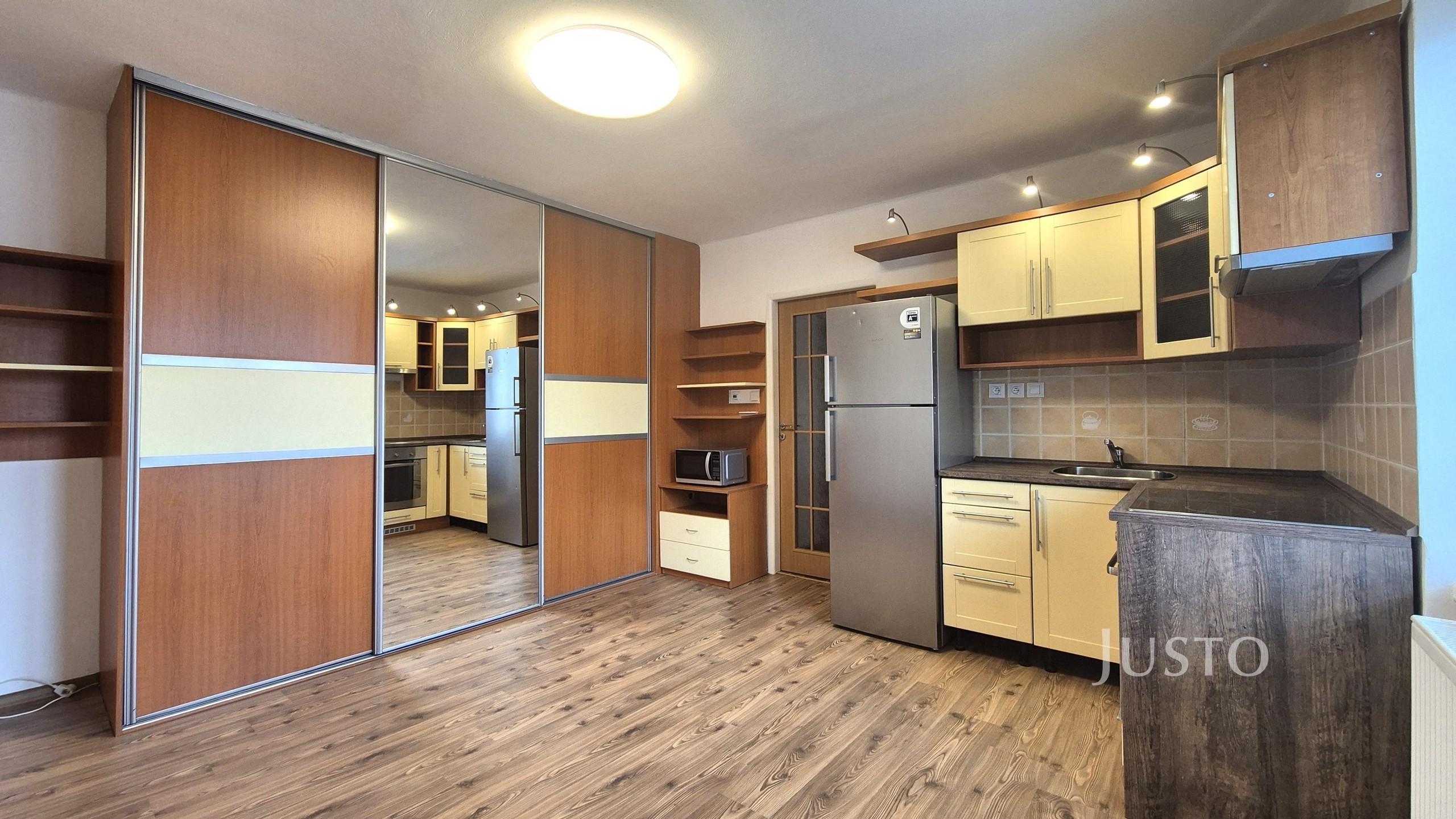 Pronájem 2+kk 32 m²