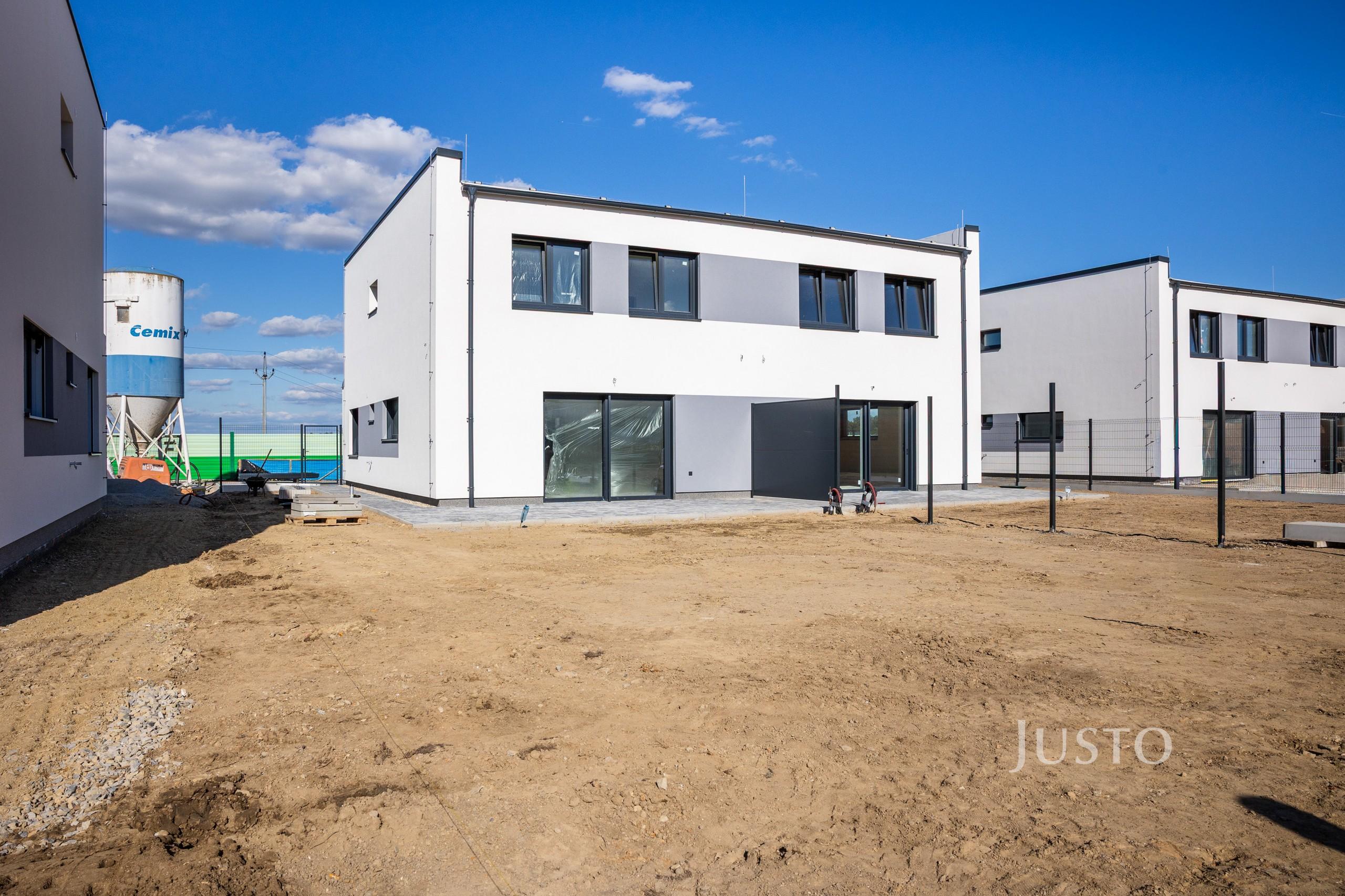 Prodej rodinného domu 123 m² s pozemkem 387 m² + terasa 23 m²