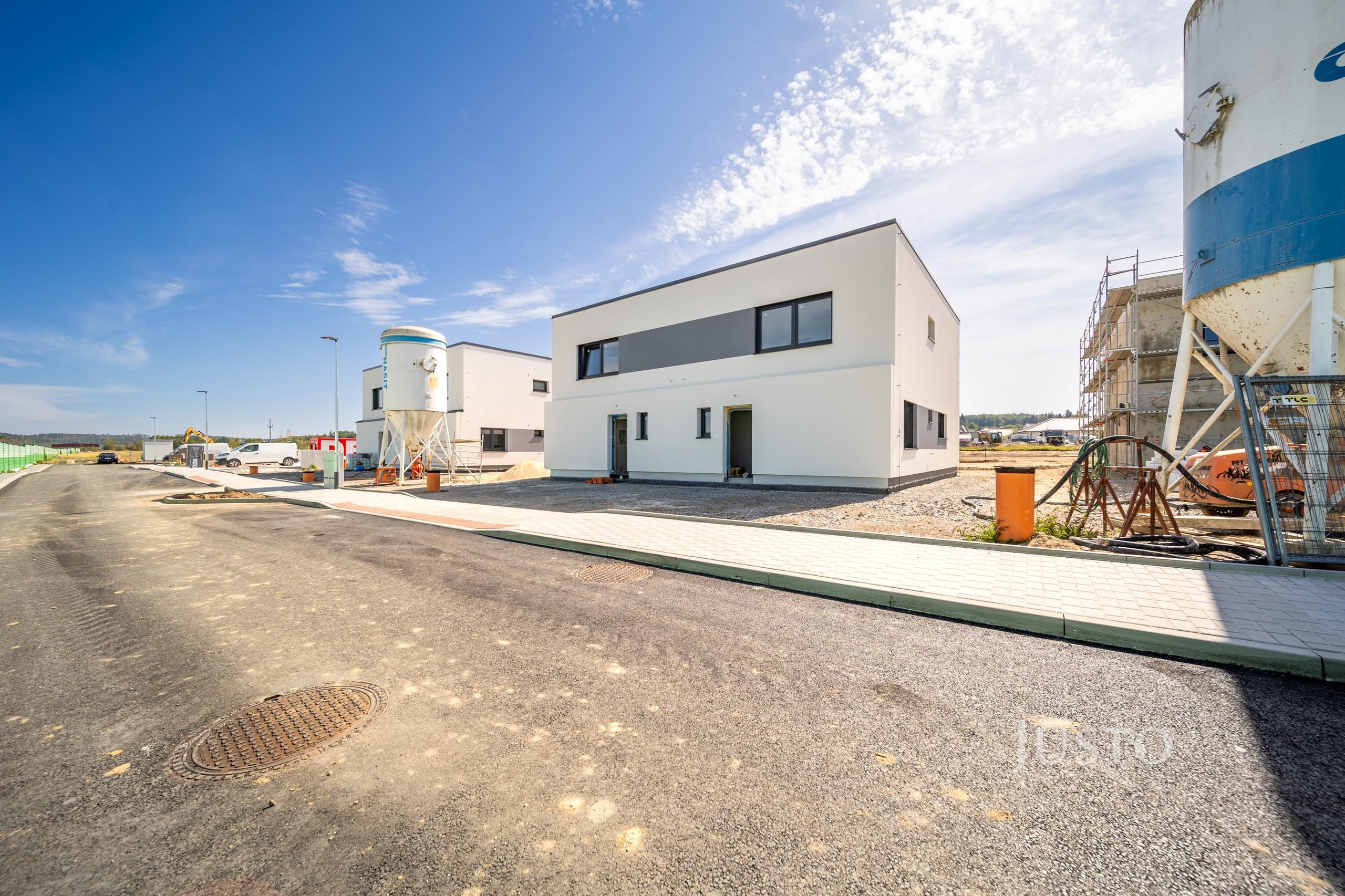 Prodej 5+kk 123 m² + zahrada 245 m² + terasa + parkování - SO.01-2