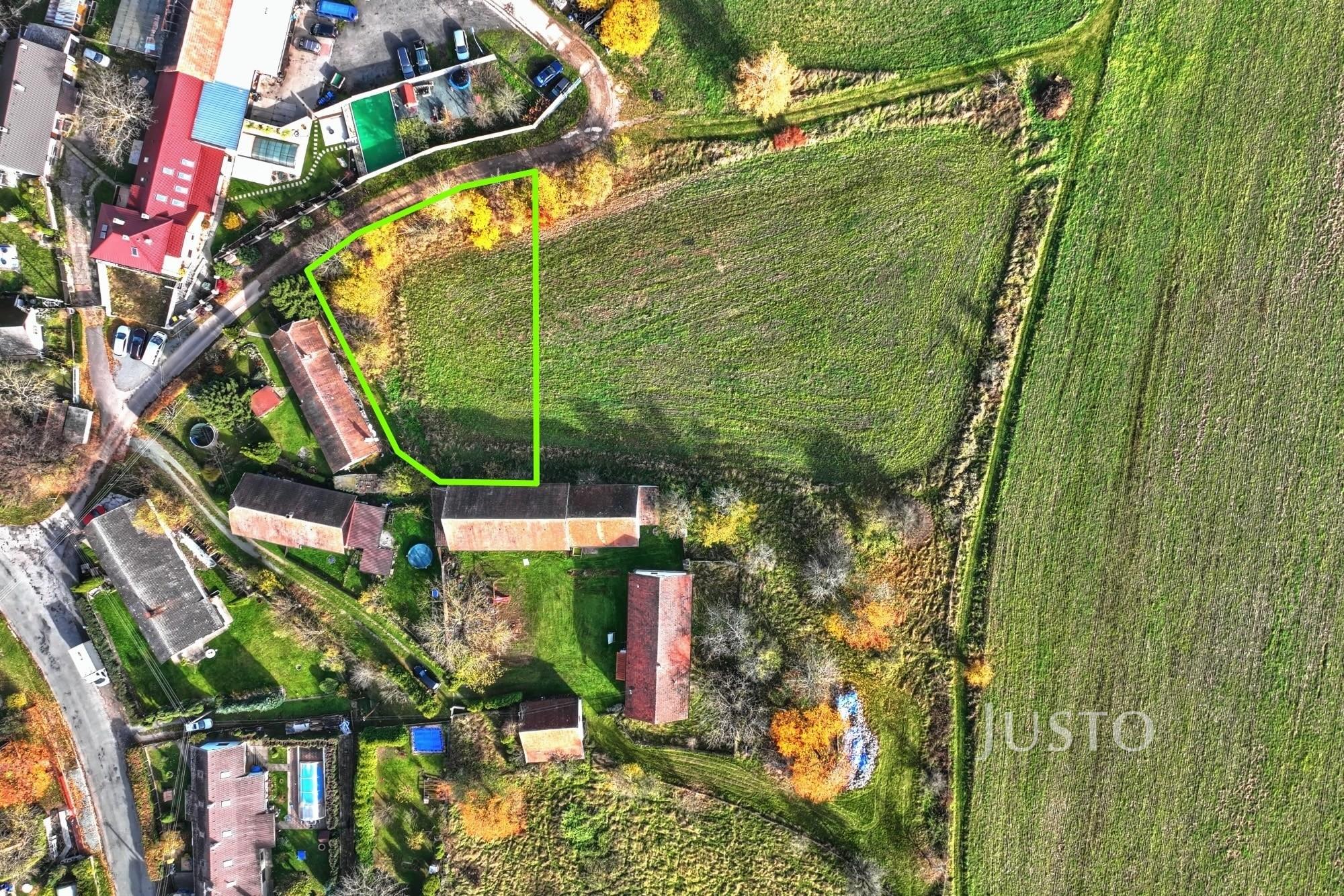 Prodej pozemku 1087 m²
