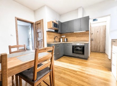 Pronájem bytu, 2+1, 51 m²