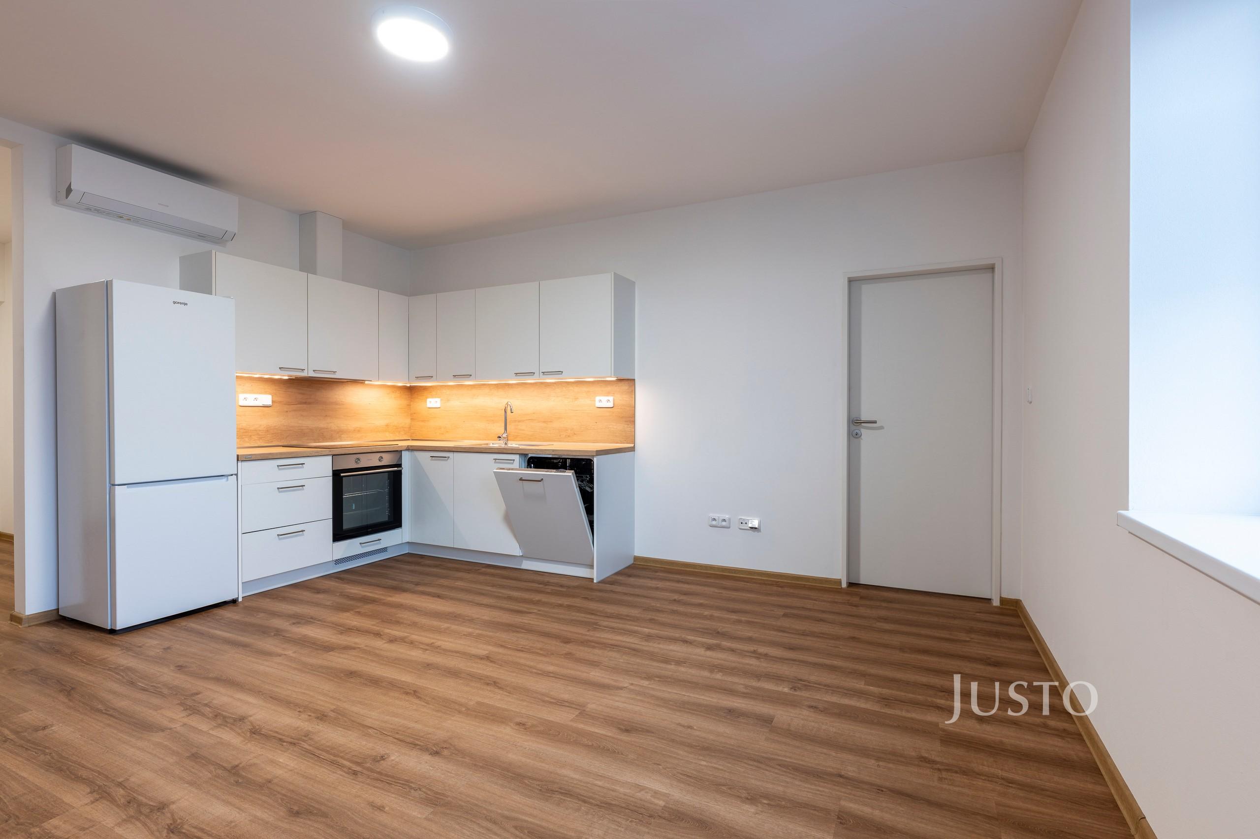 Pronájem 2+kk 53 m² + parkování