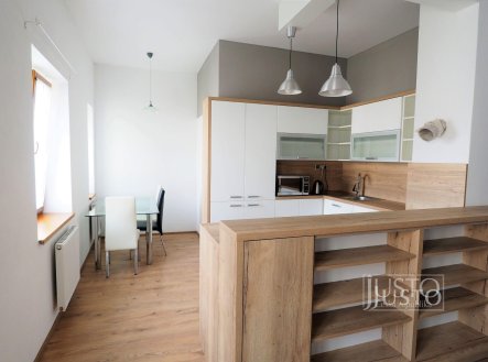 Pronájem bytu, 3+kk, 87 m²