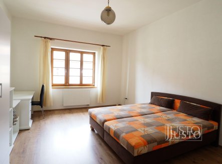 Pronájem bytu, 3+kk, 87 m²