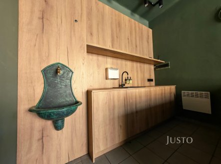 Pronájem obchodní prostory, 18 m²