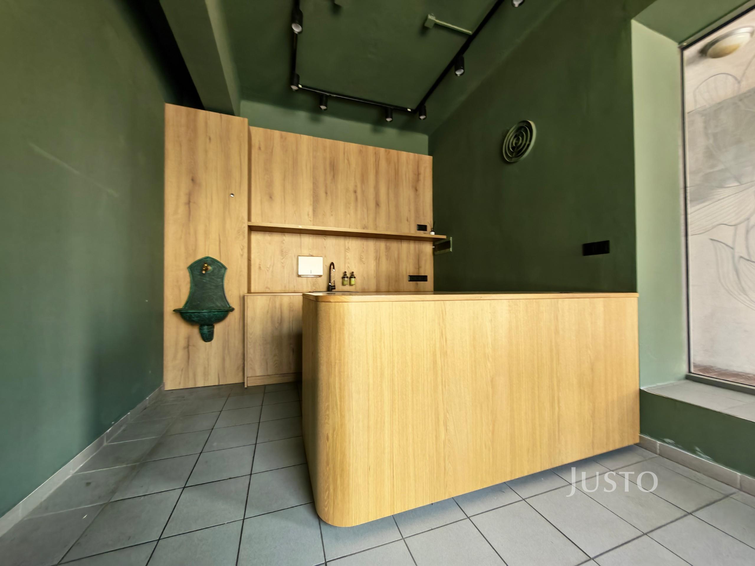 Pronájem obchodních prostor 37 m² s pozemkem 596 m²