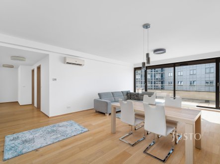 Pronájem bytu, 3+kk, 160 m²