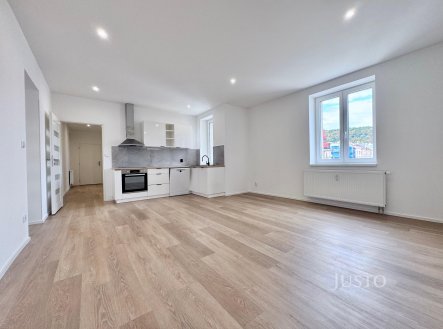 Pronájem bytu, 2+kk, 67 m²