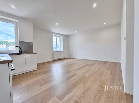 Pronájem bytu, 2+kk, 67 m²