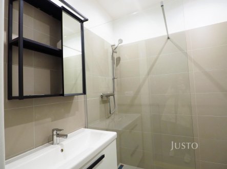 Pronájem bytu, 2+1, 77 m²