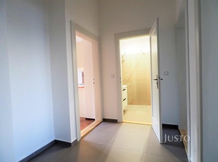 Pronájem bytu, 2+1, 77 m²