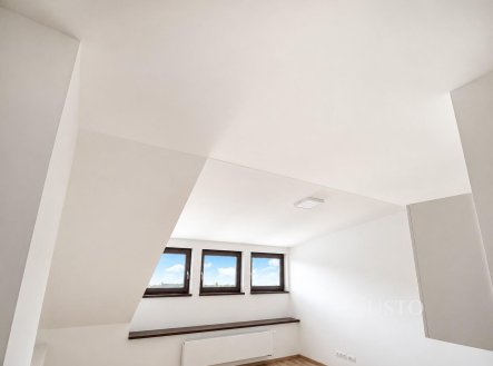 Pronájem bytu, 1+kk, 30 m²