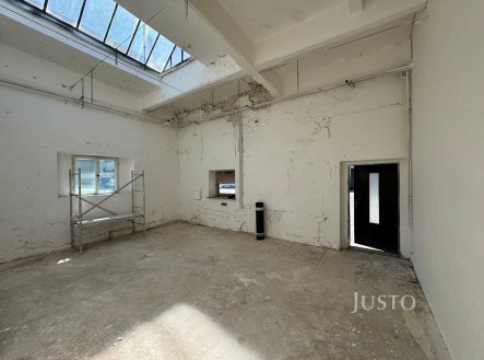 Pronájem skladu, 74 m²
