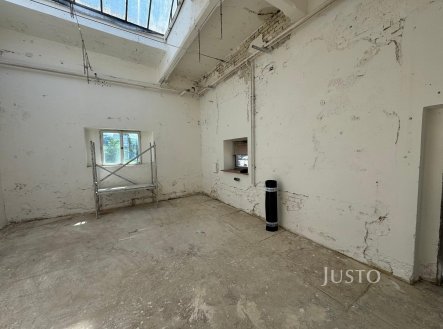 Pronájem skladu, 74 m²