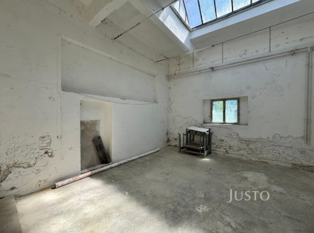 Pronájem skladu, 74 m²