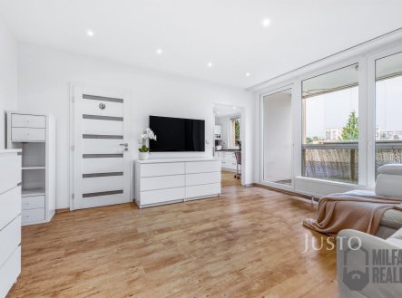 Prodej bytu, 3+kk, 67 m²
