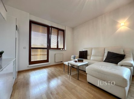 Pronájem bytu, 3+kk, 59 m²