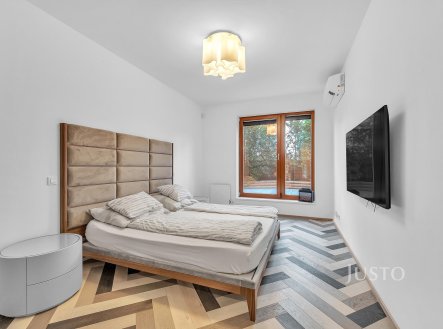 Pronájem bytu, 3+kk, 205 m²