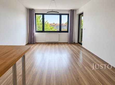 Pronájem bytu, 2+kk, 3 860 m²