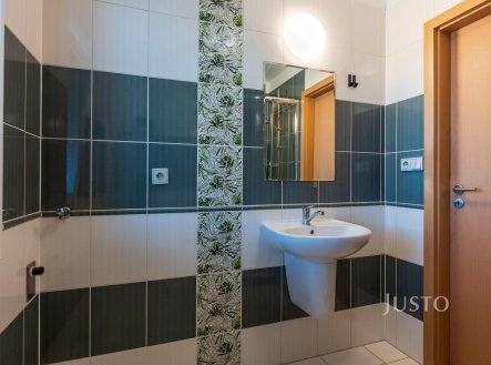 Pronájem bytu, 2+kk, 42 m²