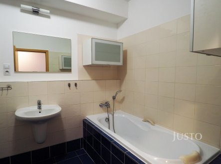 Pronájem bytu, 3+kk, 79 m²
