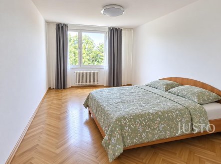Pronájem bytu, 3+kk, 68 m²