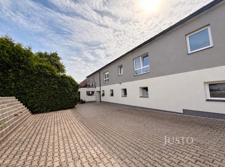 Pronájem výrobní prostory, 200 m²