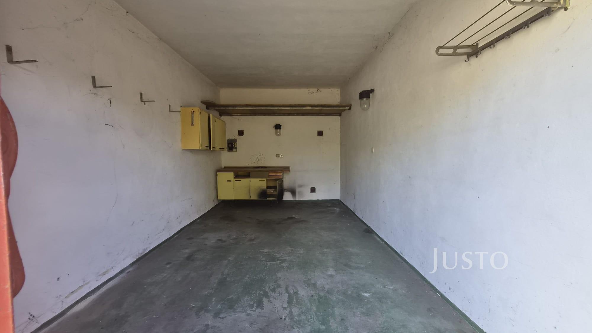 Prodej garáže 20 m² s pozemkem 20 m²