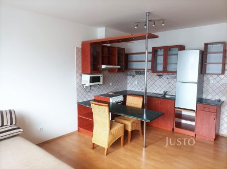 Pronájem bytu, 1+kk, 38 m²