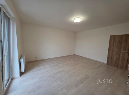 Pronájem bytu, 1+kk, 35 m²