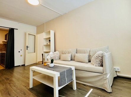 Pronájem bytu, 2+kk, 43 m²
