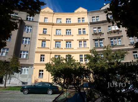 Pronájem bytu, 2+1, 87 m²