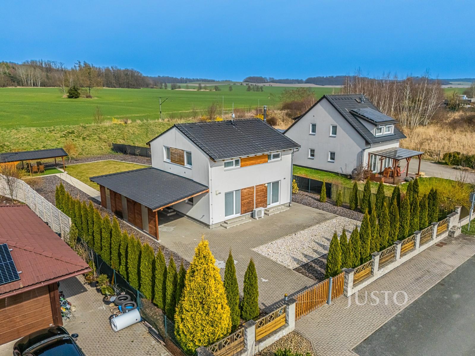 Prodej rodinného domu 117 m² s pozemkem 1 389 m²