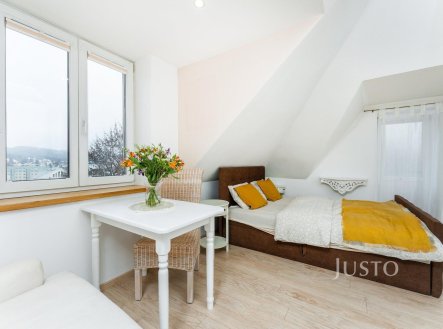 Pronájem bytu, 1+kk, 32 m²