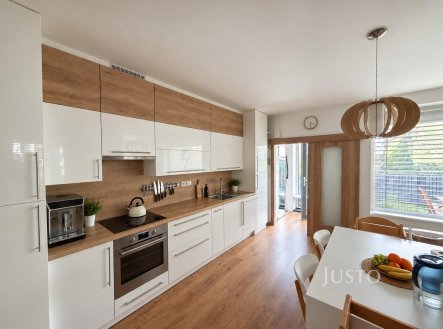 Pronájem bytu, 2+kk, 47 m²