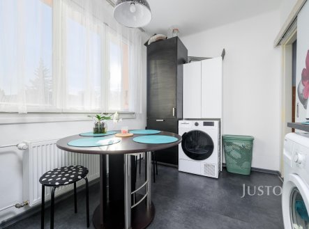 Prodej bytu, 1+kk, 63 m²