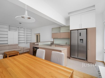 Pronájem bytu, 3+kk, 81 m²