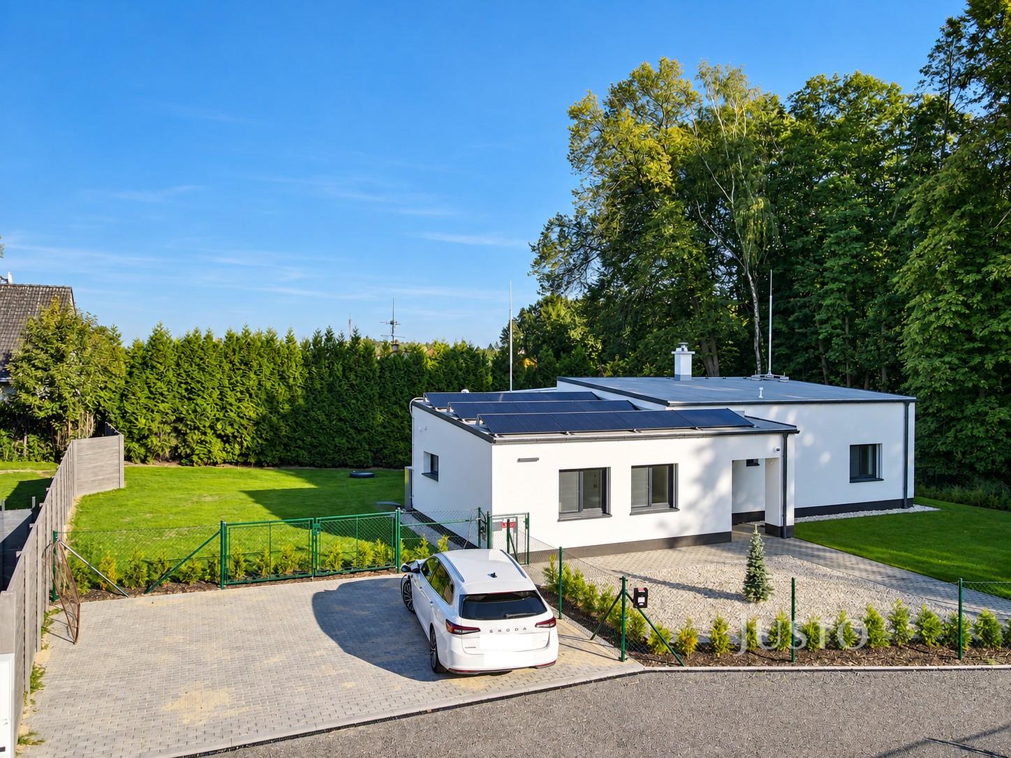 Prodej rodinného domu 126 m² s pozemkem 1 188 m² + terasa 25 m²