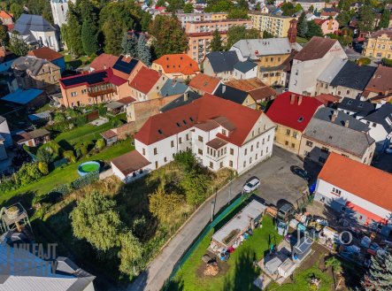 Prodej nájemního domu, 851 m²
