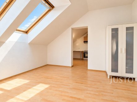 Pronájem bytu, 2+kk, 57 m²