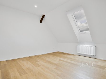 Pronájem bytu, 2+kk, 94 m²