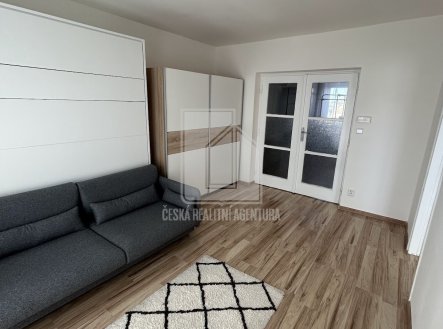 Pronájem bytu, 2+1, 48 m²