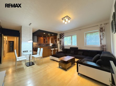 Pronájem bytu, 3+kk, 65 m²