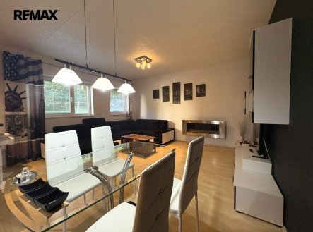 Pronájem bytu, 3+kk, 65 m²